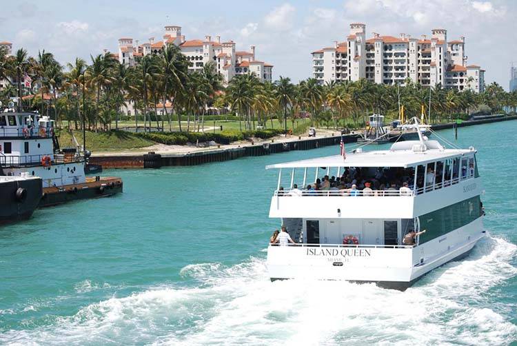 Island Queen Cruises tours 