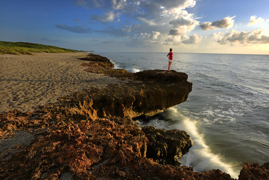 Blowing Rocks Preserve